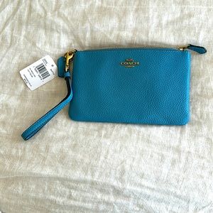 Coach clutch, never used still has tags